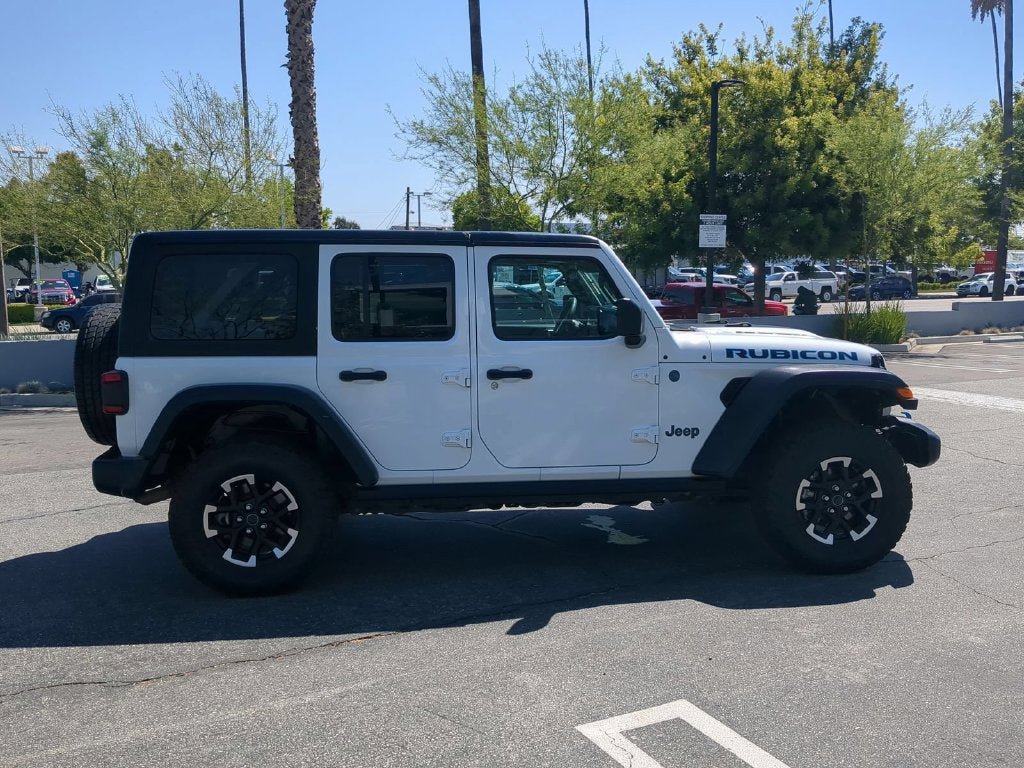 Used 2024 Jeep Wrangler Unlimited Rubicon 4xe AWD/4WD image 8