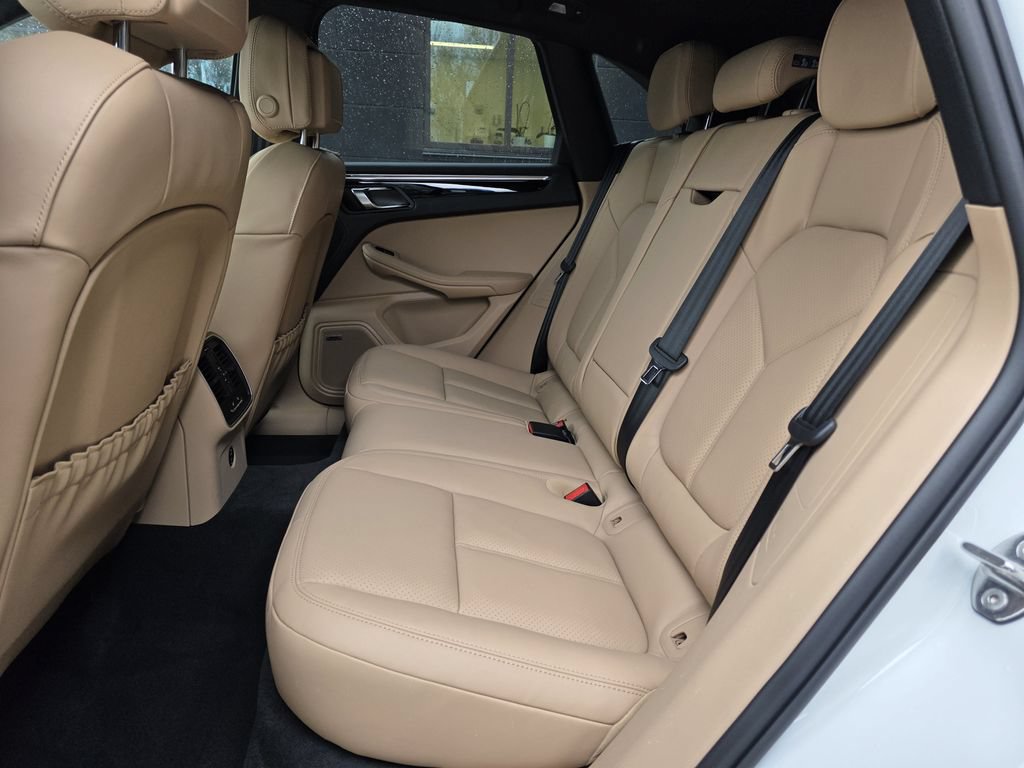 New 2026 Porsche Macan AWD/4WD image 19