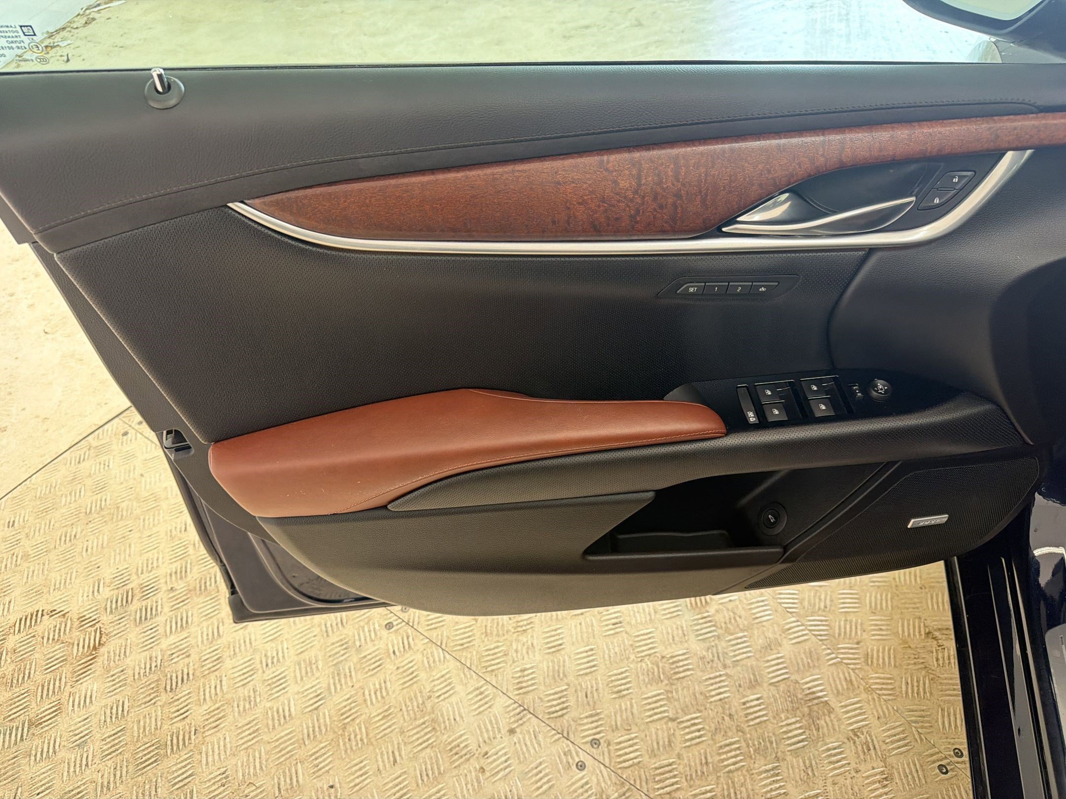 Used 2018 Cadillac XTS Luxury w/ Driver Awareness Package FWD image 20