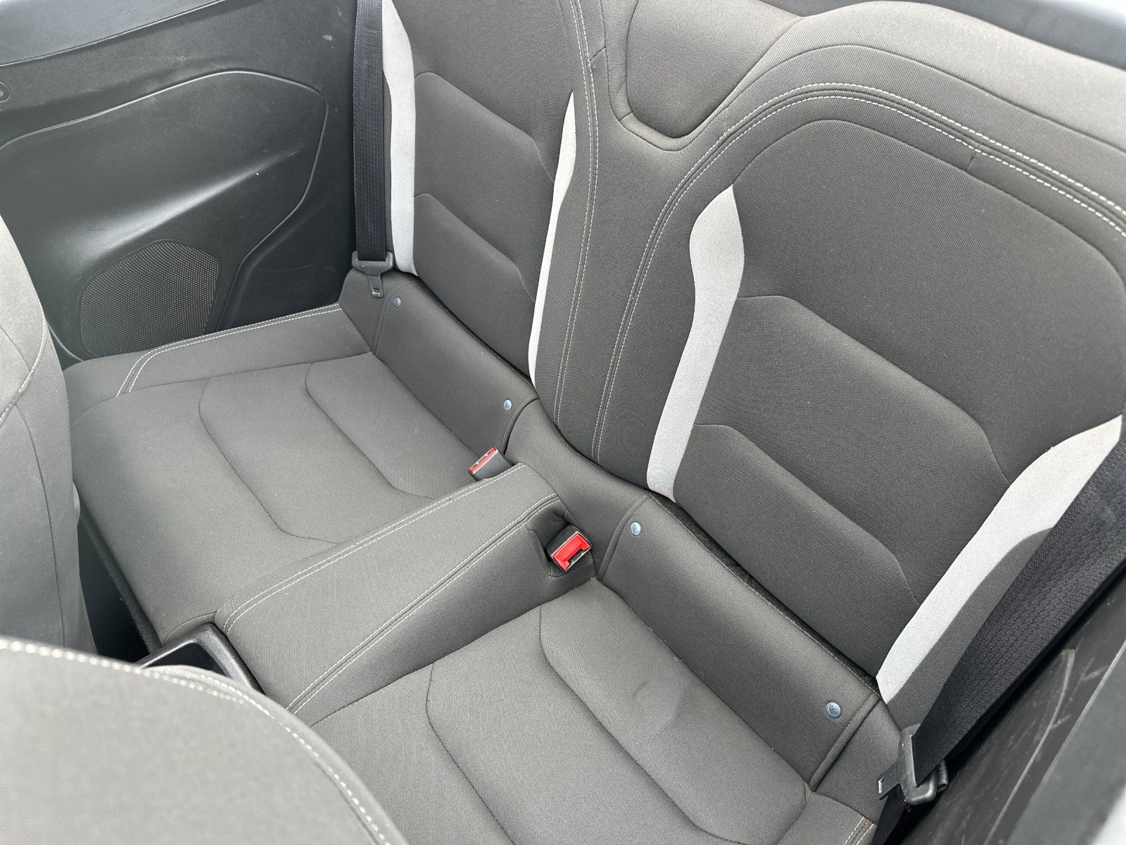 Used 2020 Chevrolet Camaro LT image 13