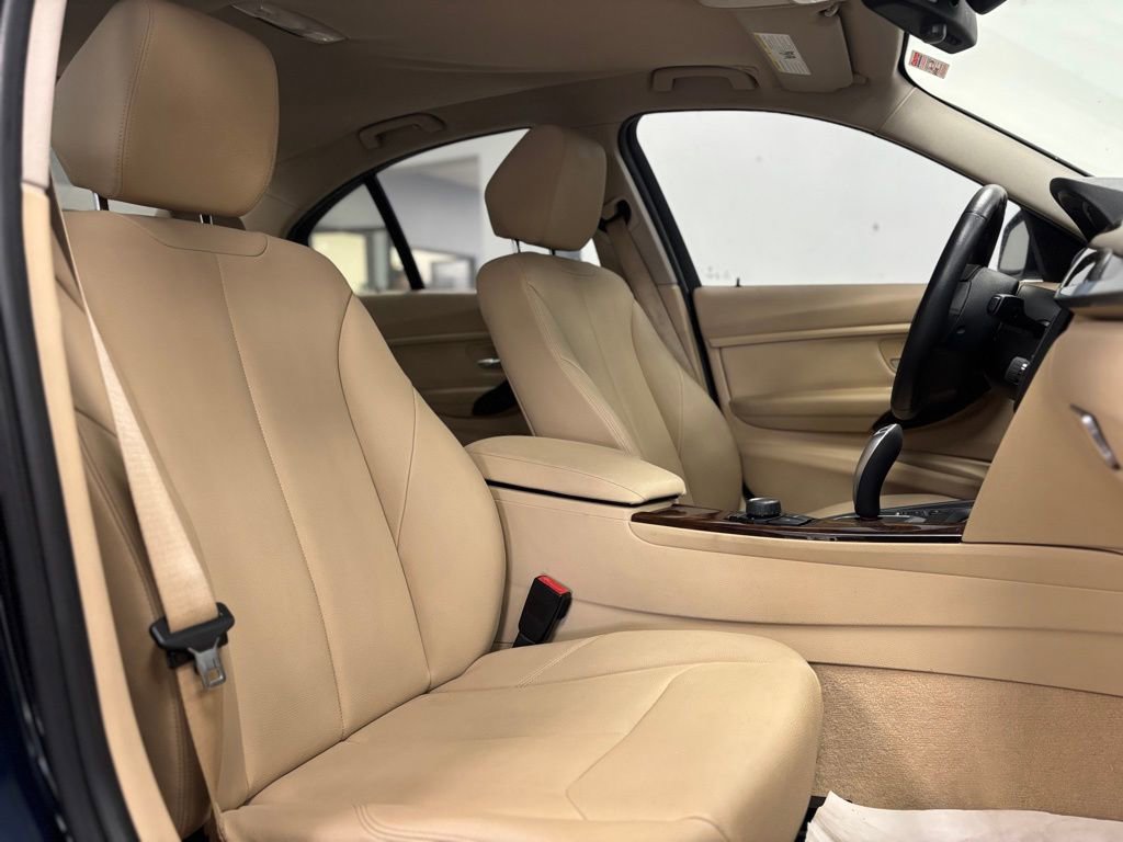 Used 2015 BMW 328d Sedan RWD image 12