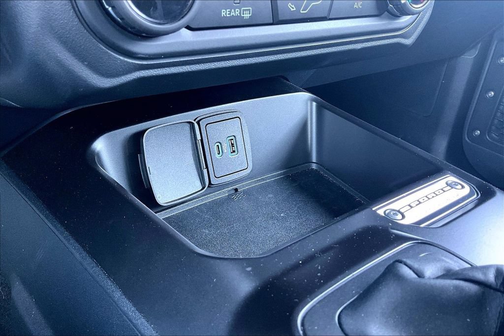 Used 2025 Ford Bronco 2-Door AWD/4WD image 22