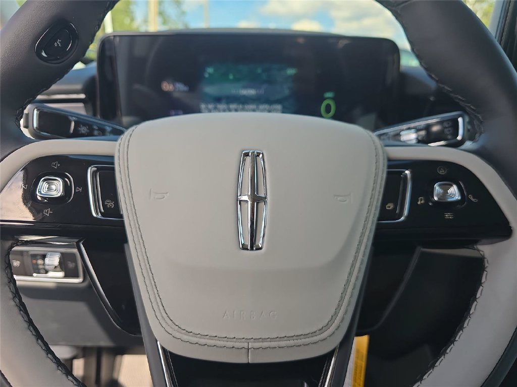 New 2027 Lincoln Aviator 2WD image 20