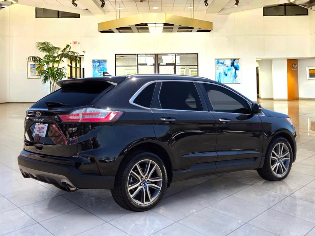 Used 2021 Ford Edge Titanium FWD image 5