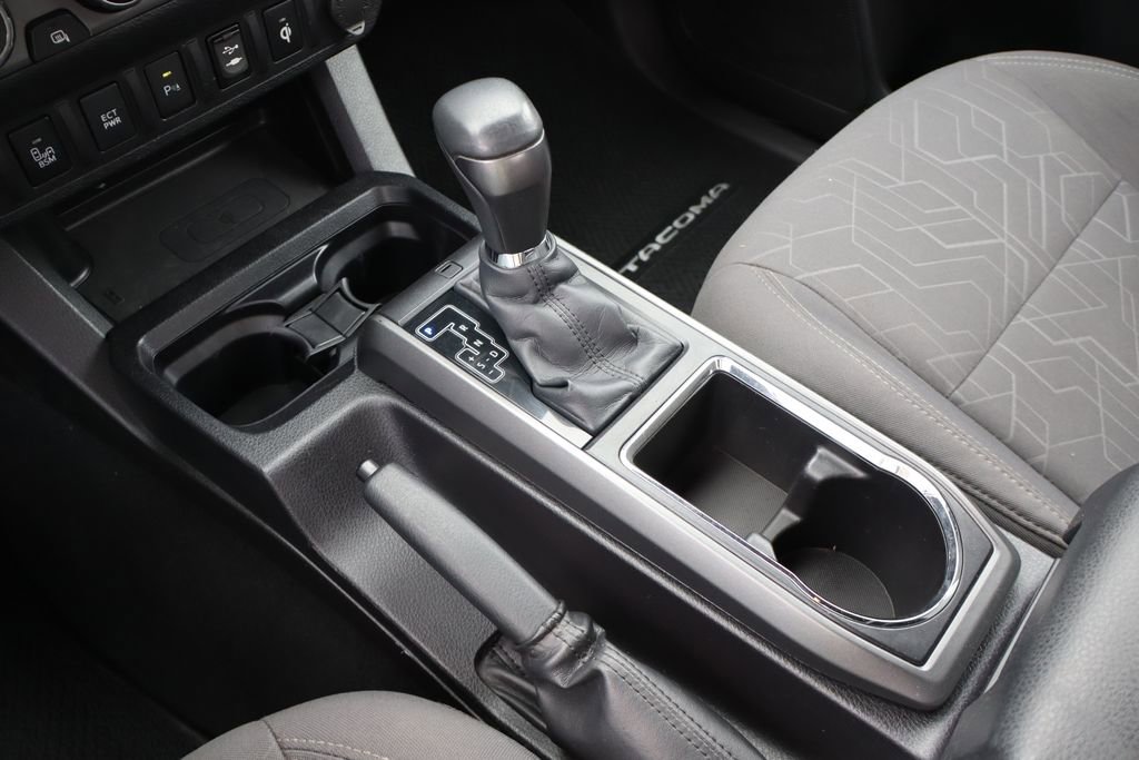 Used 2016 Toyota Tacoma TRD Off-Road image 23