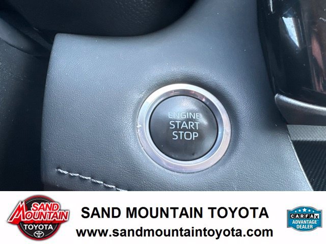 Used 2024 Toyota Highlander LE FWD image 16