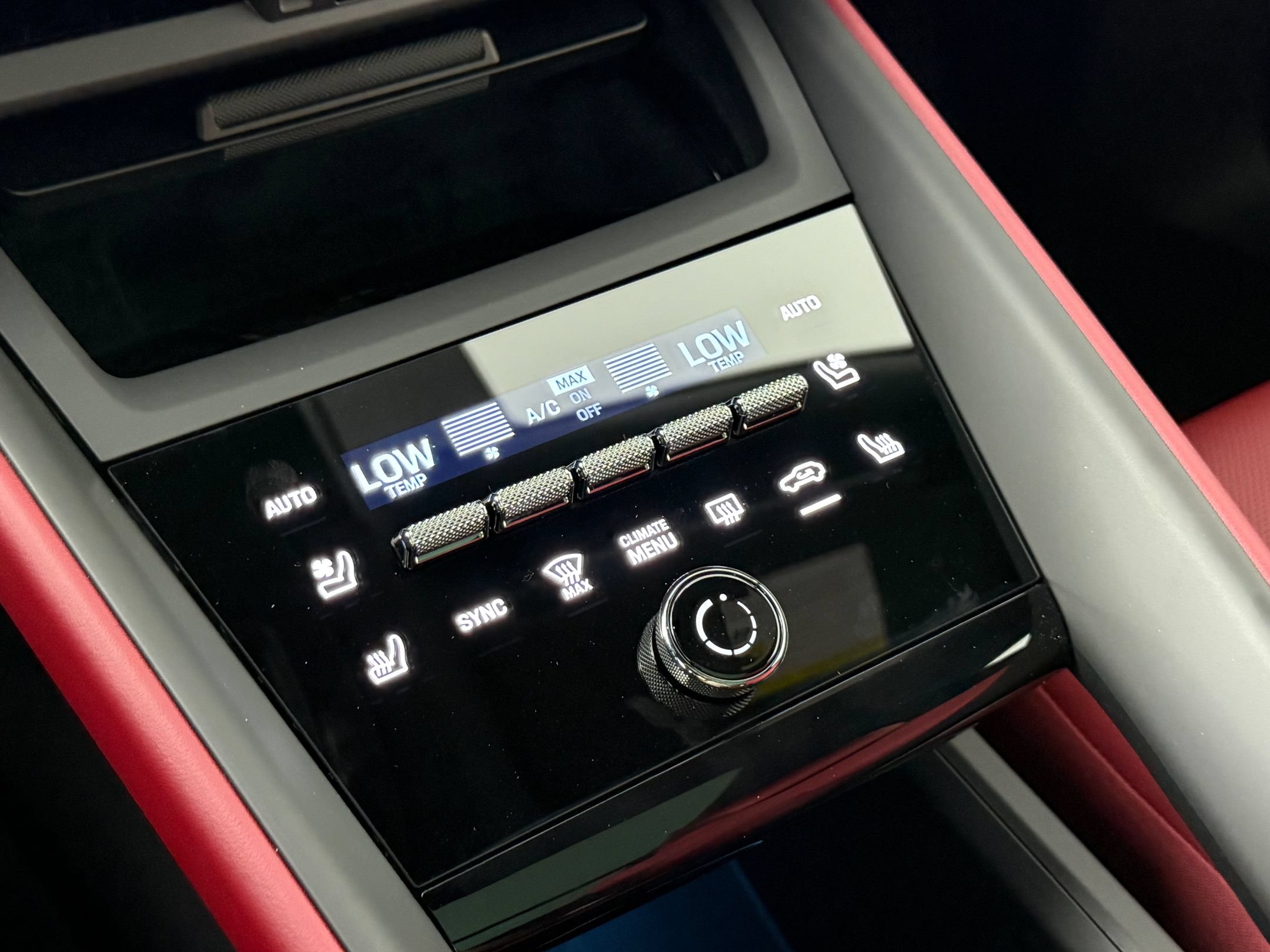Certified 2026 Porsche Macan Electric RWD image 26
