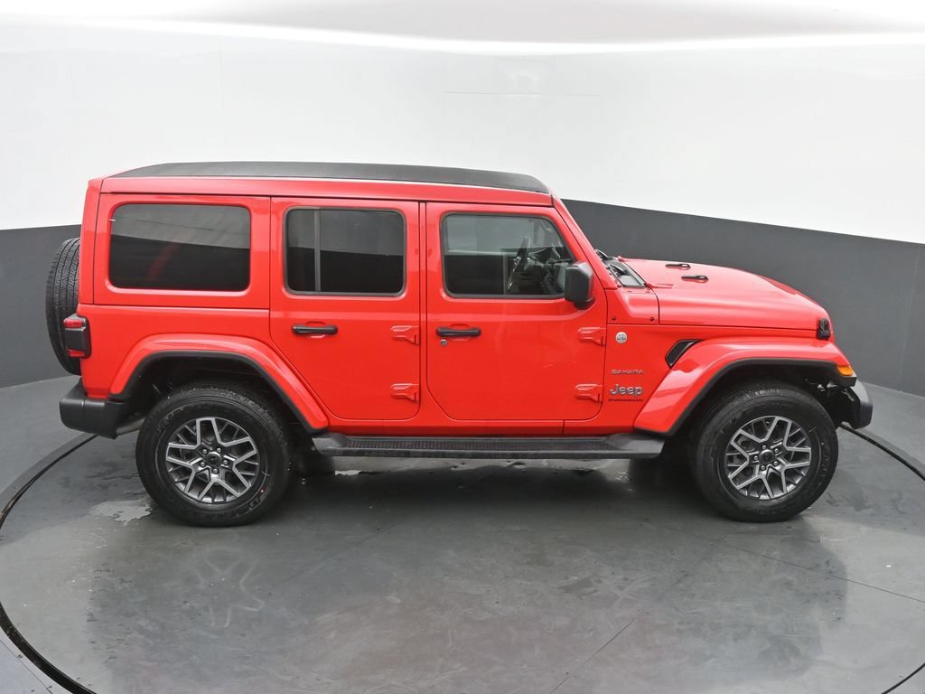 Used 2024 Jeep Wrangler Unlimited Sahara w/ Technology Group AWD/4WD image 47
