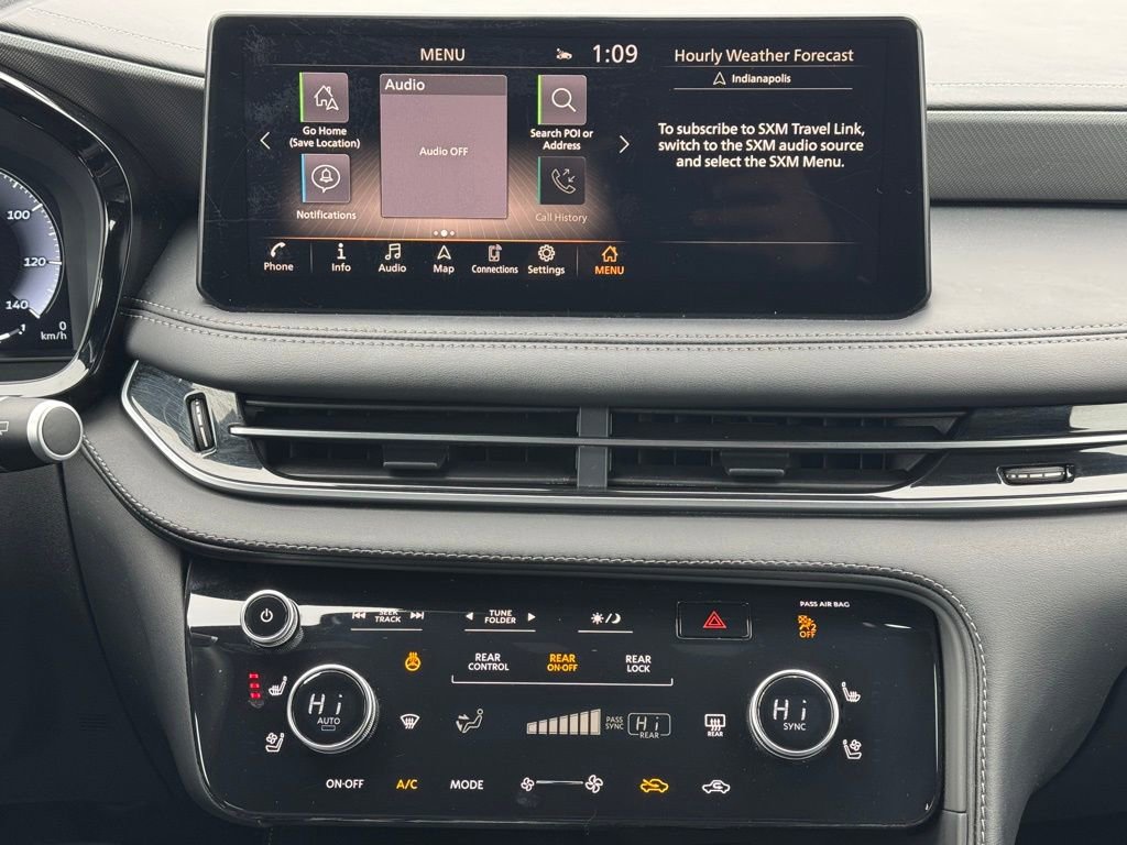 Used 2025 INFINITI QX60 Luxe w/ Black Edition image 22