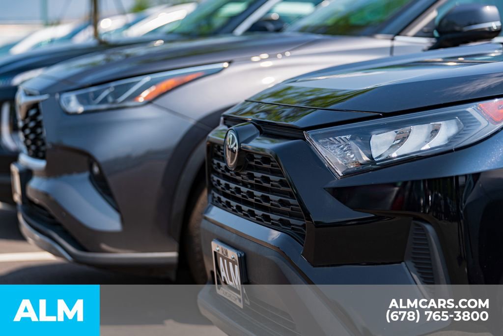 Used 2024 GMC Sierra 3500 Denali w/ Denali Reserve Package image 57