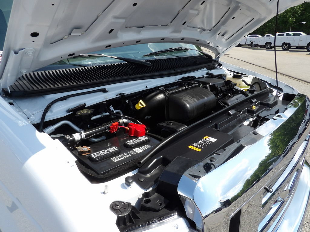 Used 2024 Ford E-450 and Econoline 450 Super Duty w/ Power Windows & Locks Group RWD image 30