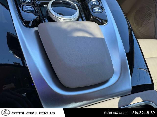 Used 2021 Aston Martin DBX AWD/4WD image 35