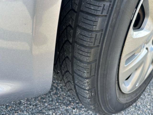 Used 2018 Dodge Grand Caravan SE w/ UConnect Hands-Free Group image 37