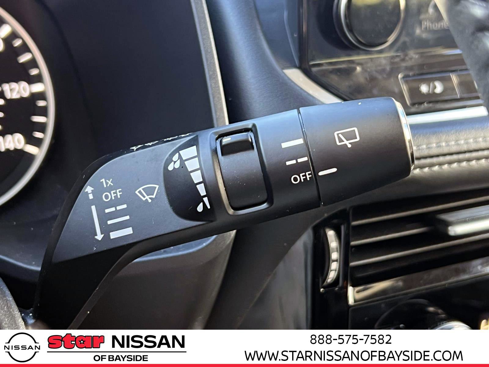 Used 2023 Nissan Rogue SL w/ SL Premium Package image 26