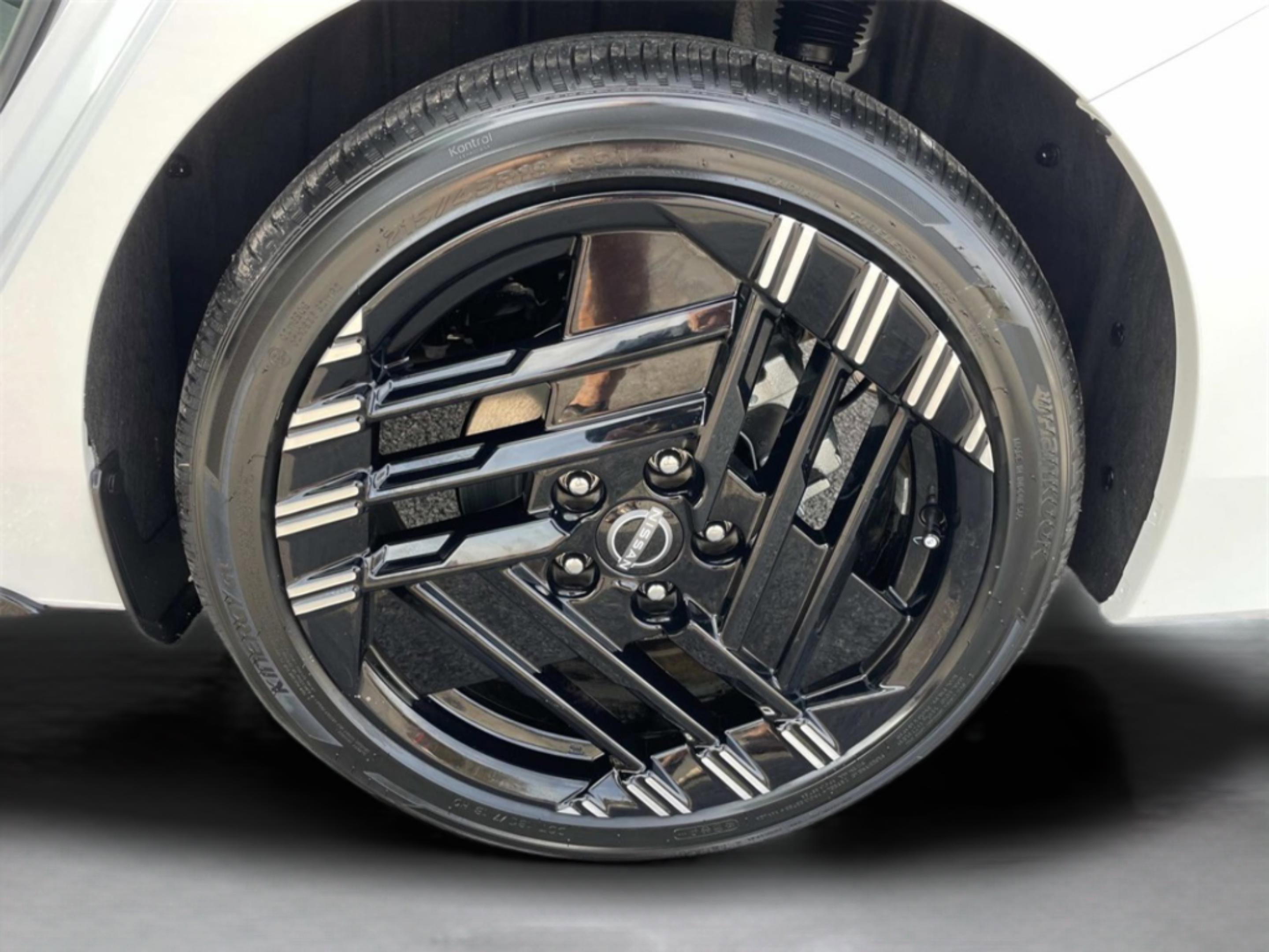 New 2026 Nissan Sentra SR w/ SR Premium Package image 11