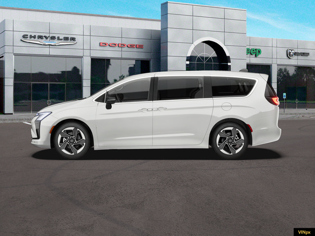 New 2027 Chrysler Pacifica Limited FWD image 3