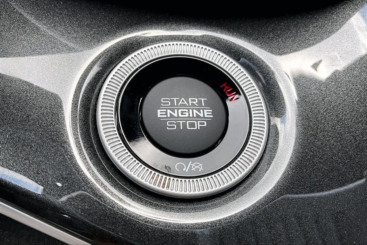 Used 2023 Jeep Grand Cherokee Altitude AWD/4WD image 34