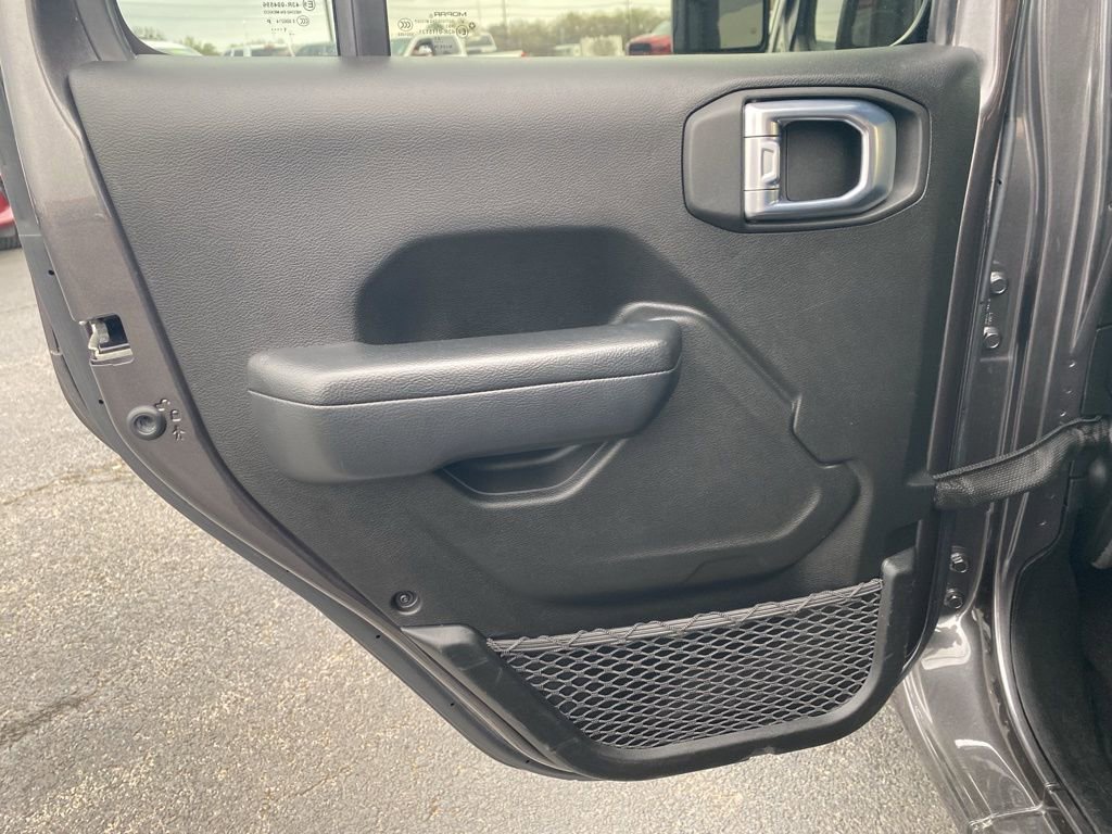 Used 2022 Jeep Wrangler Unlimited Sport image 32