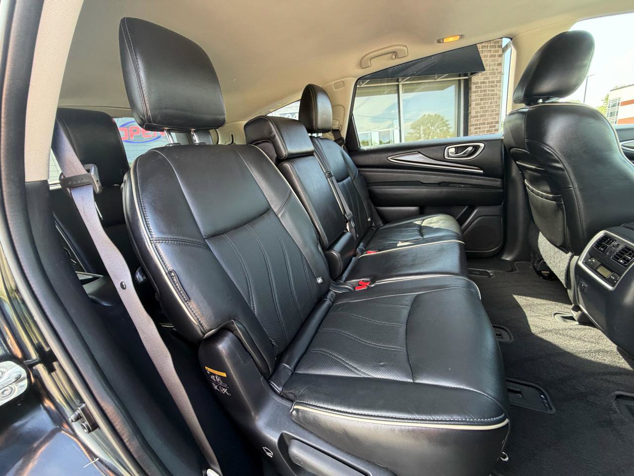 Used 2018 INFINITI QX60 Luxe w/ Premium Plus Package AWD/4WD image 28