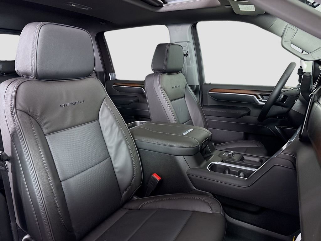 New 2026 GMC Sierra 3500 Denali w/ Denali Reserve Package image 29