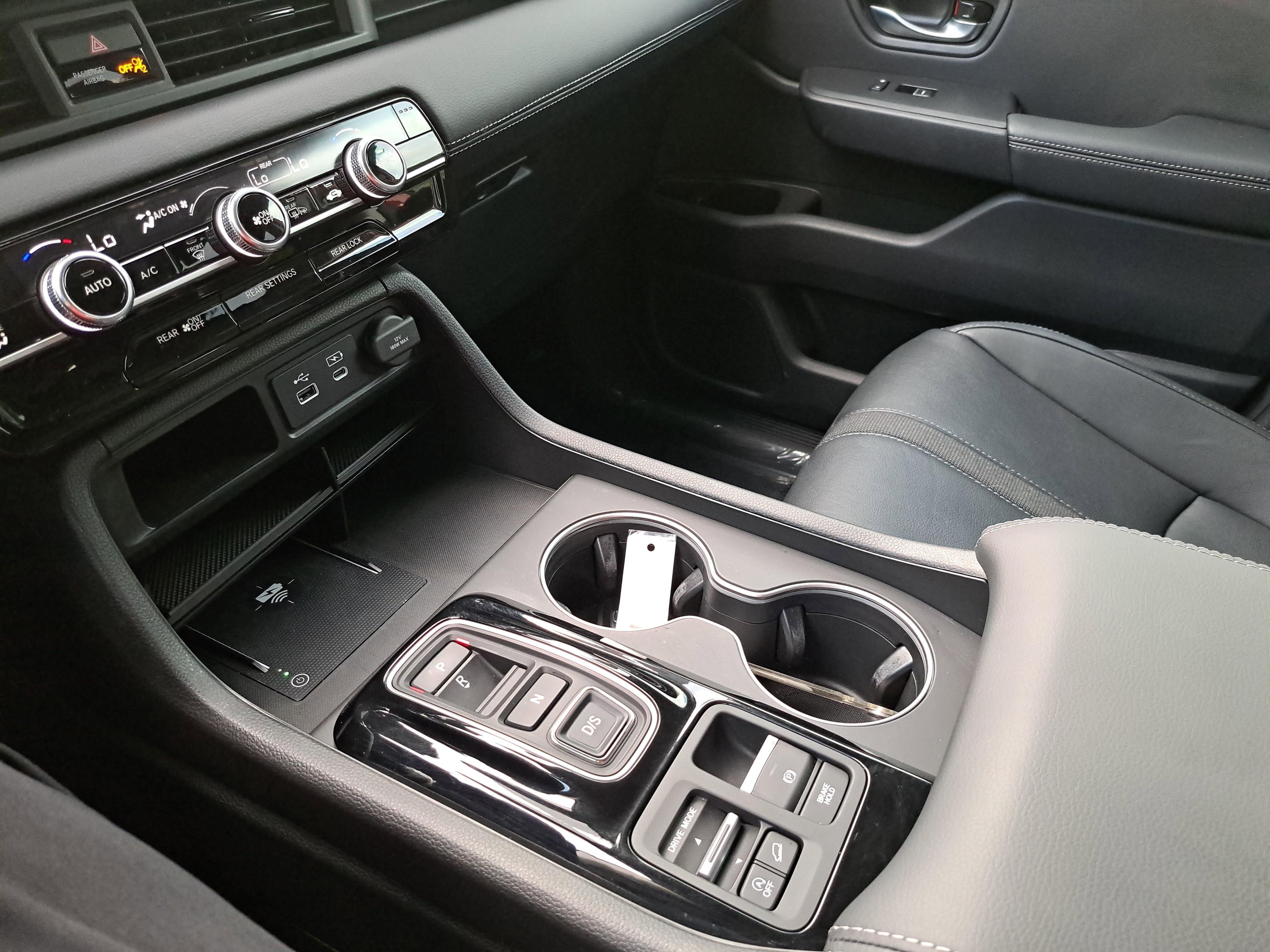 Used 2025 Honda Pilot Touring image 24