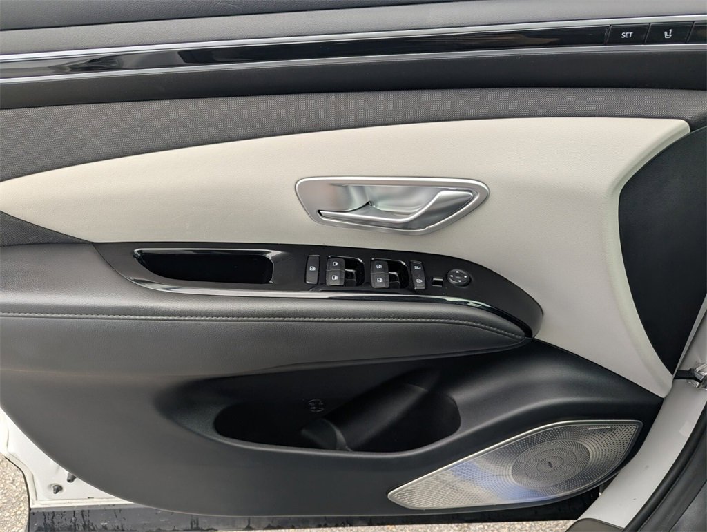 Used 2023 Hyundai Tucson Limited image 25