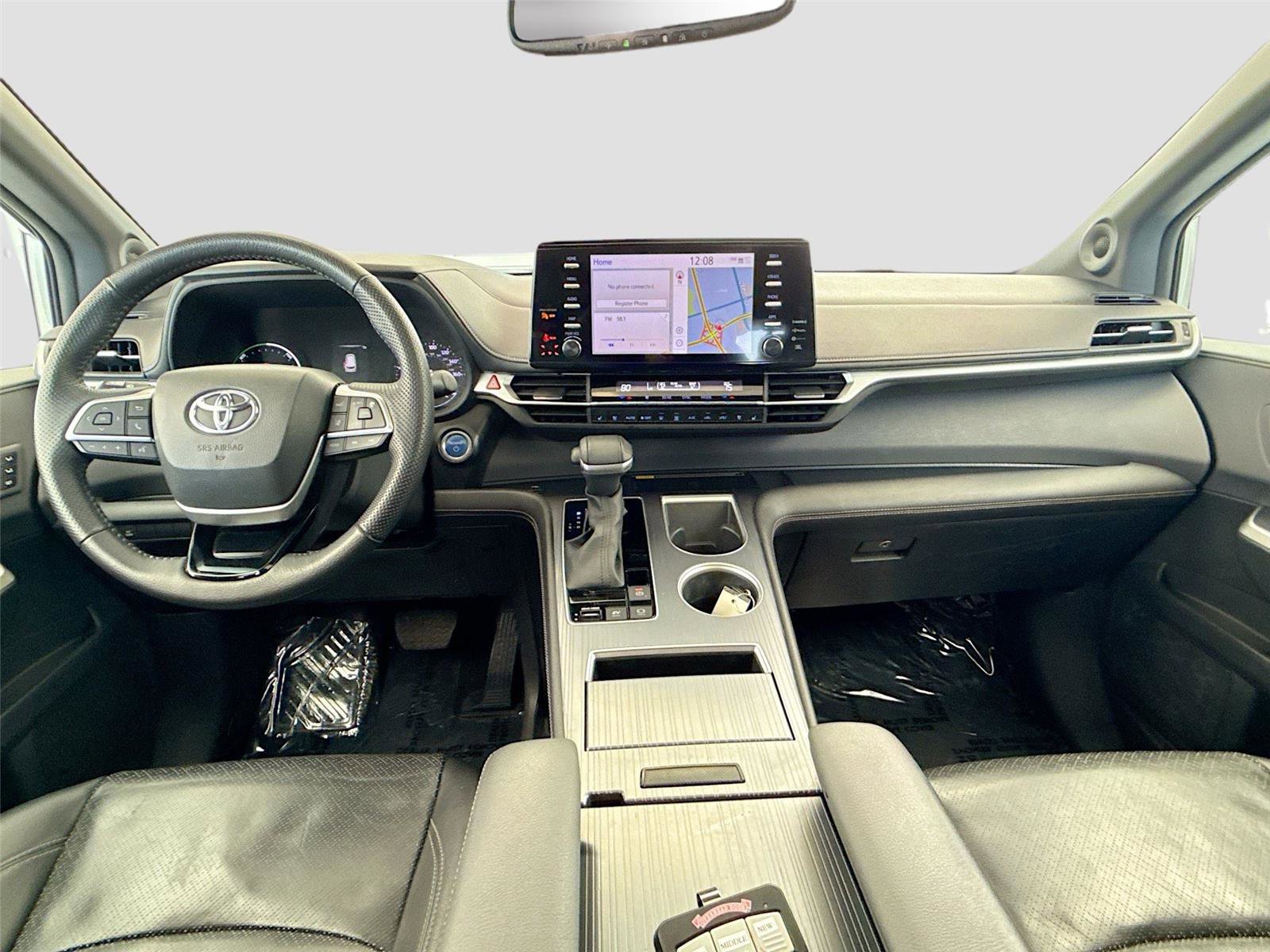 Used 2023 Toyota Sienna XSE image 21