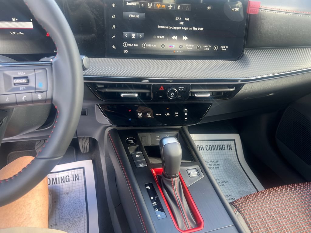Certified 2025 Nissan Kicks SR AWD/4WD image 19