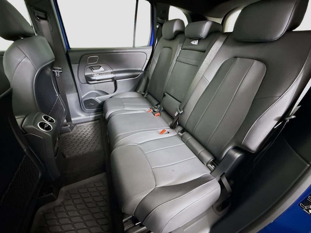 Used 2024 Mercedes-Benz GLB 250 4MATIC image 24