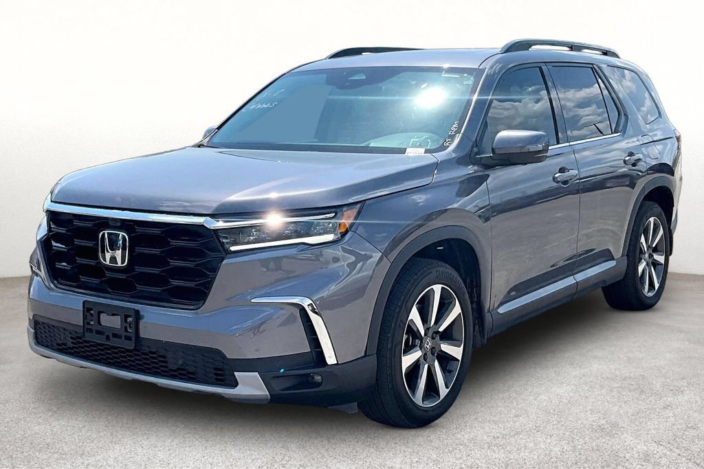 Used 2025 Honda Pilot Elite image 12