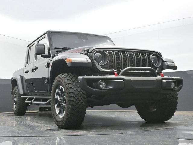 Used 2024 Jeep Gladiator Rubicon w/ Technology Group AWD/4WD image 45