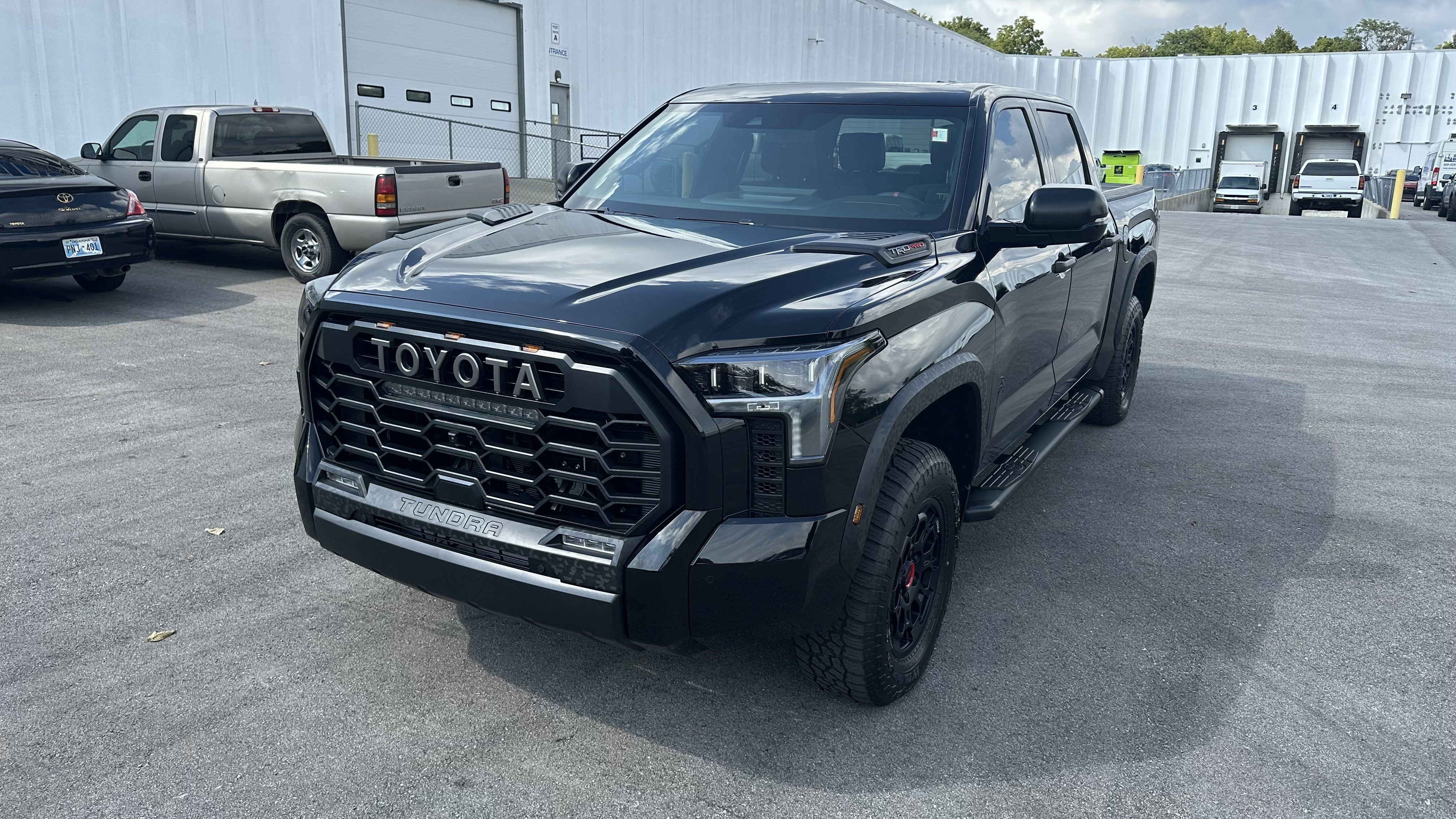 Used 2025 Toyota Tundra TRD Pro AWD/4WD image 5