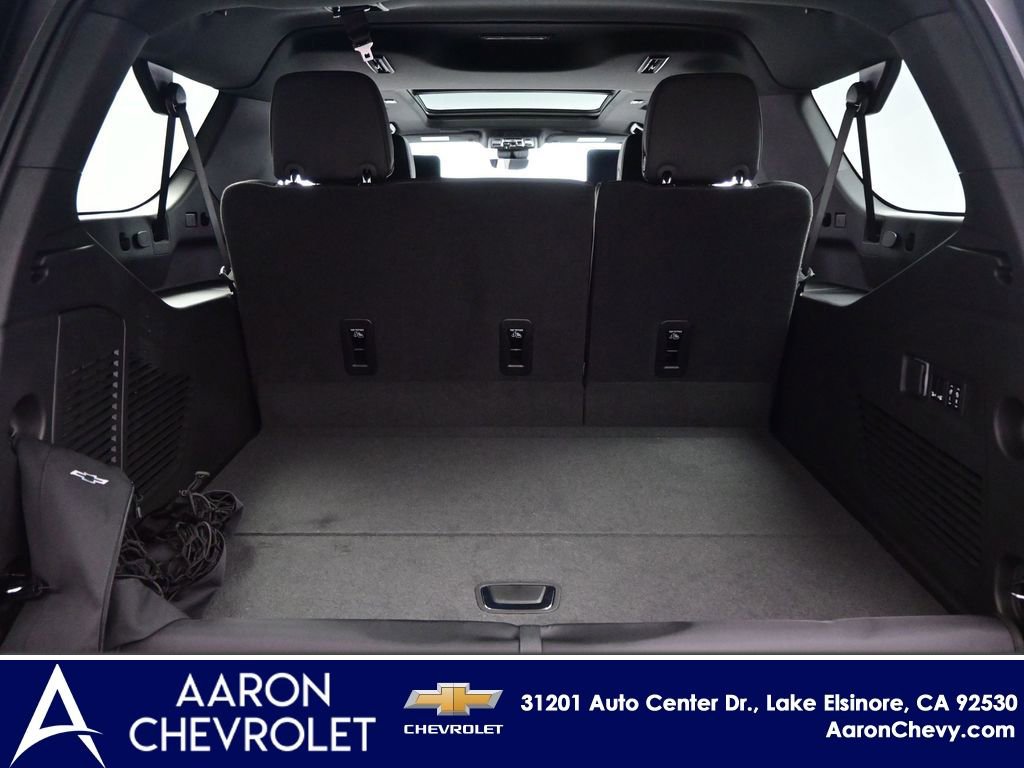 New 2026 Chevrolet Suburban Premier image 37