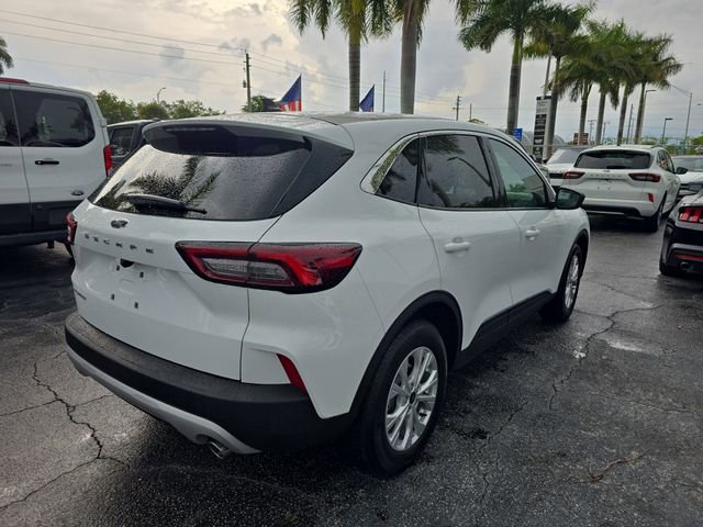 Used 2023 Ford Escape Active image 3