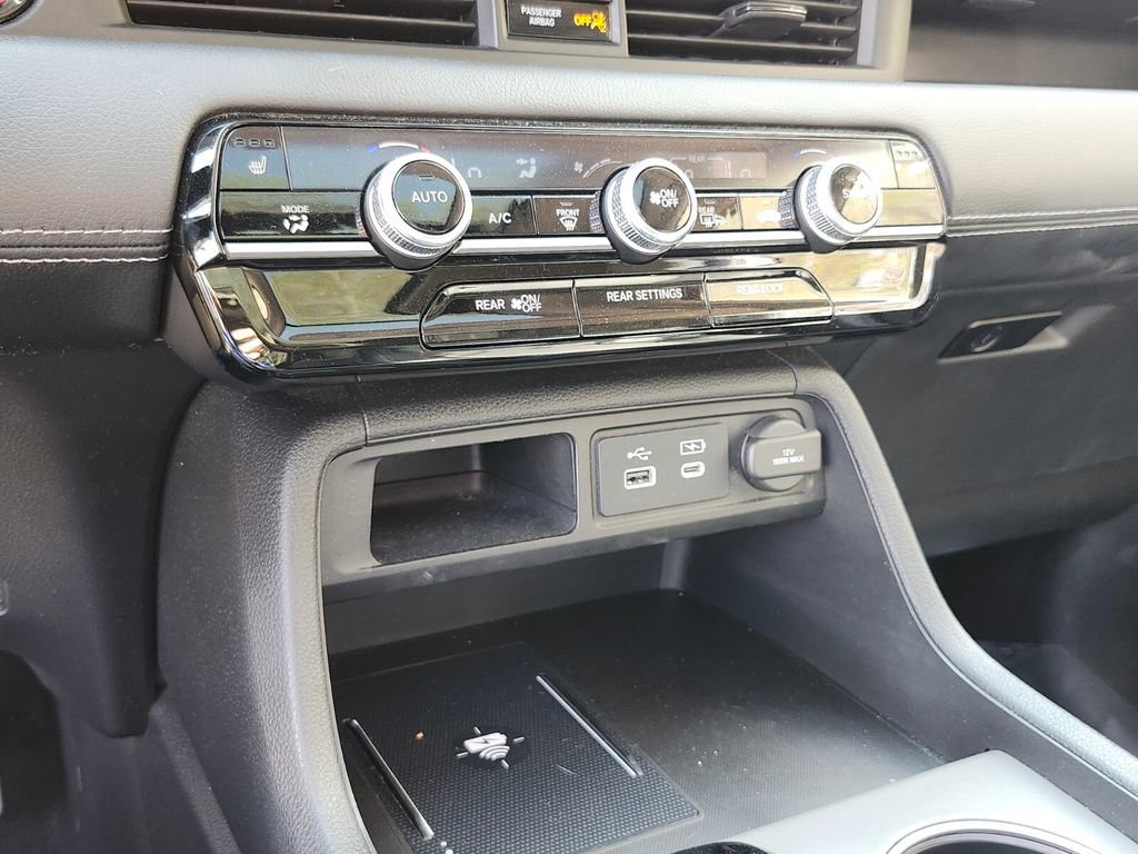 Used 2023 Honda Pilot Touring image 24