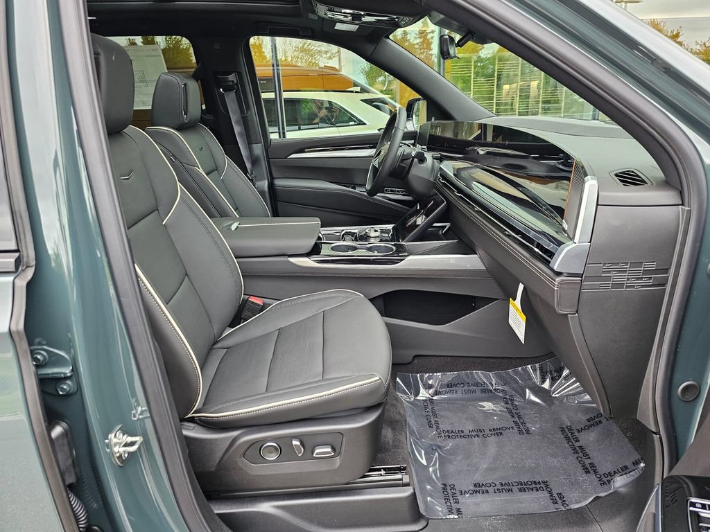 New 2026 Cadillac Escalade ESV Sport w/ Touring Package AWD/4WD image 11