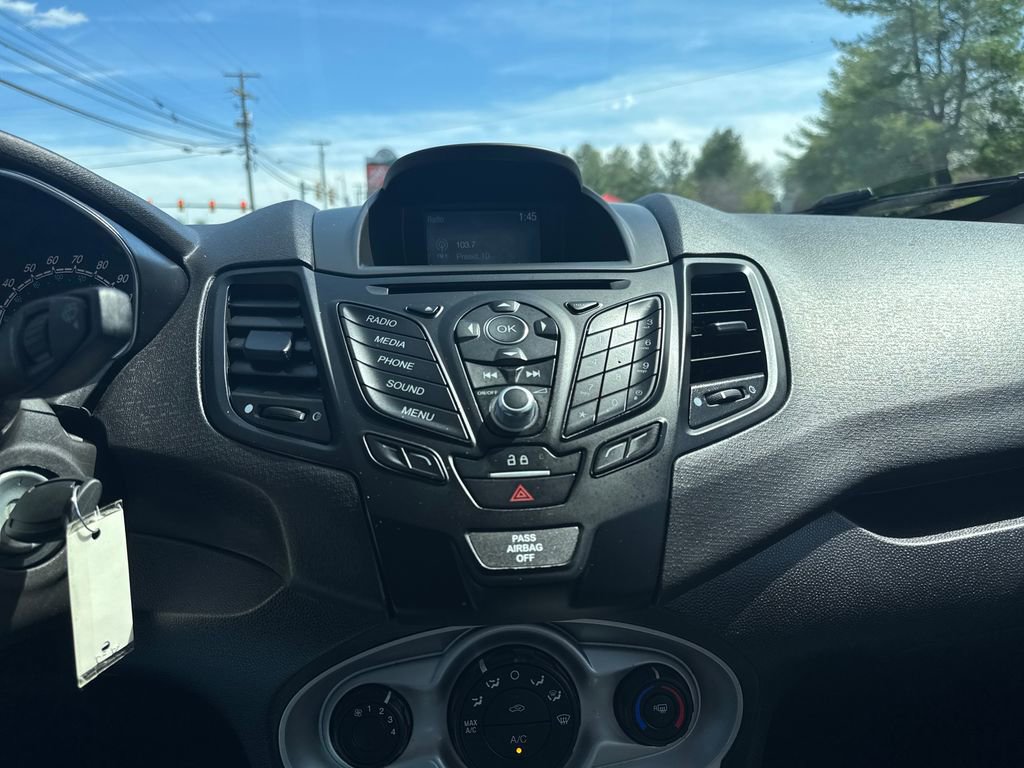 Used 2019 Ford Fiesta SE FWD image 18