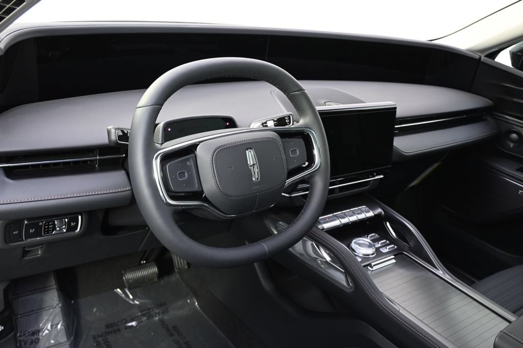 New 2026 Lincoln Nautilus Reserve w/ Jet Appearance Package AWD/4WD image 11