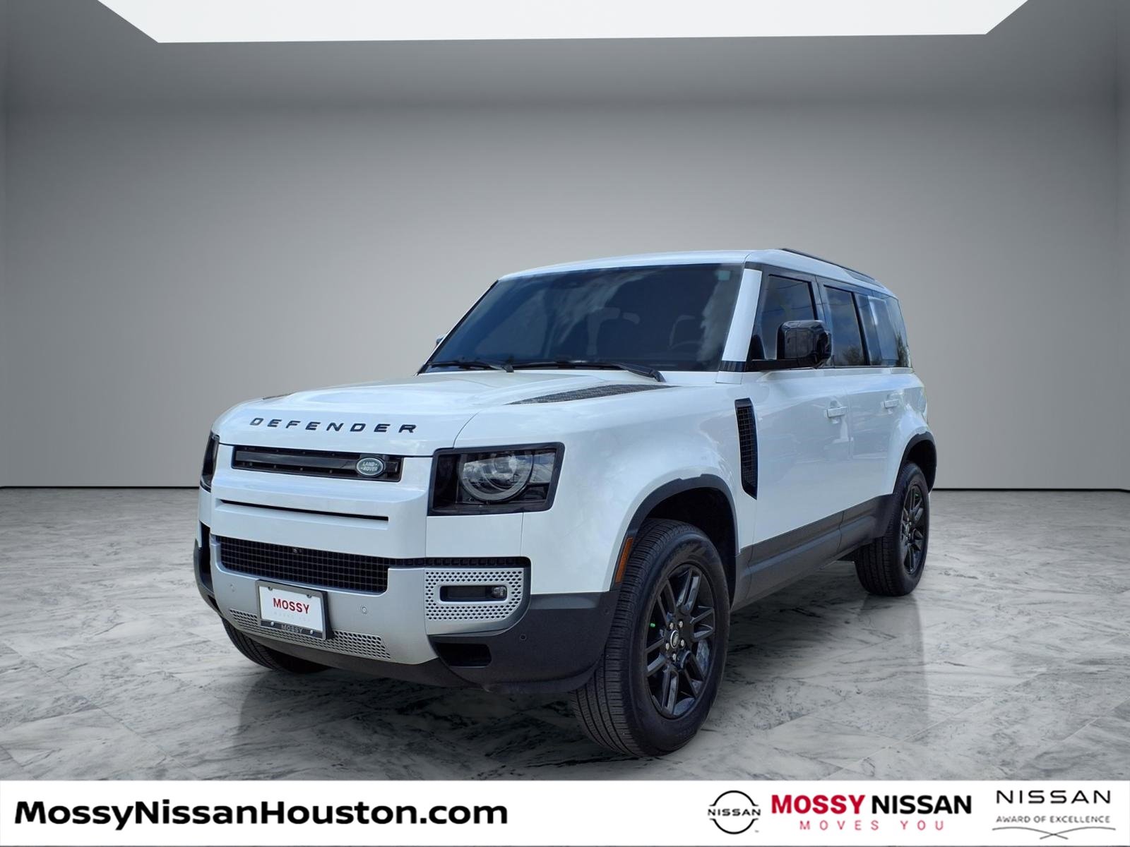 Used 2025 Land Rover Defender 110 S image 4