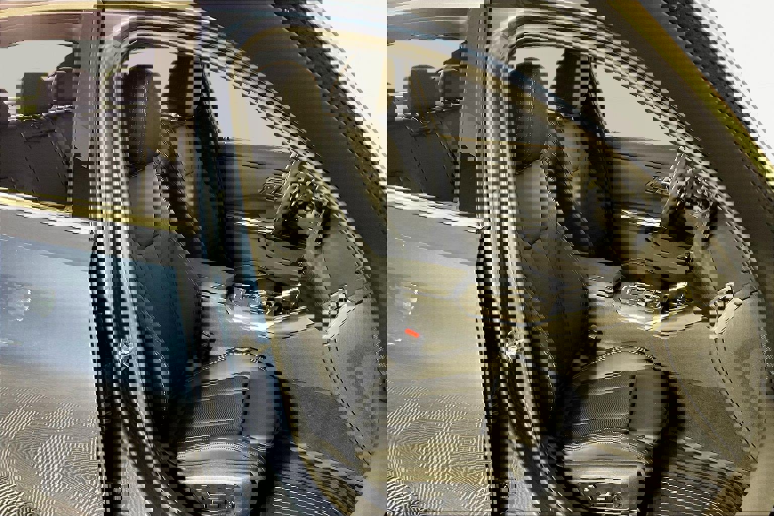 Certified 2025 BMW 330i xDrive Sedan w/ Premium Package image 12