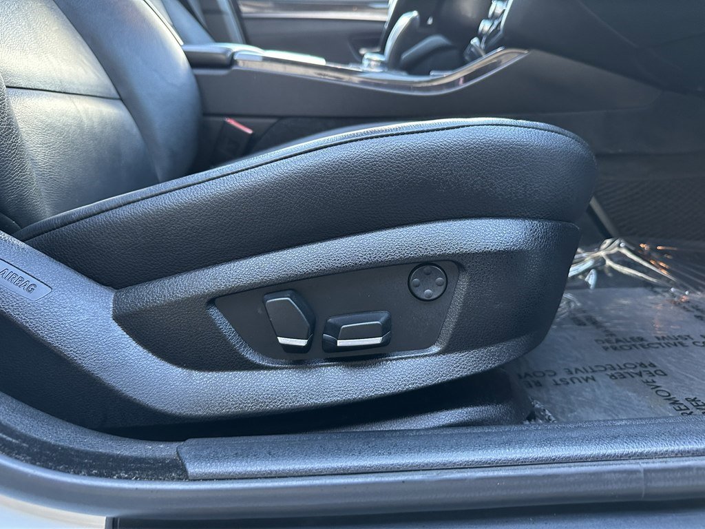 Used 2013 BMW 528i xDrive Sedan AWD/4WD image 36