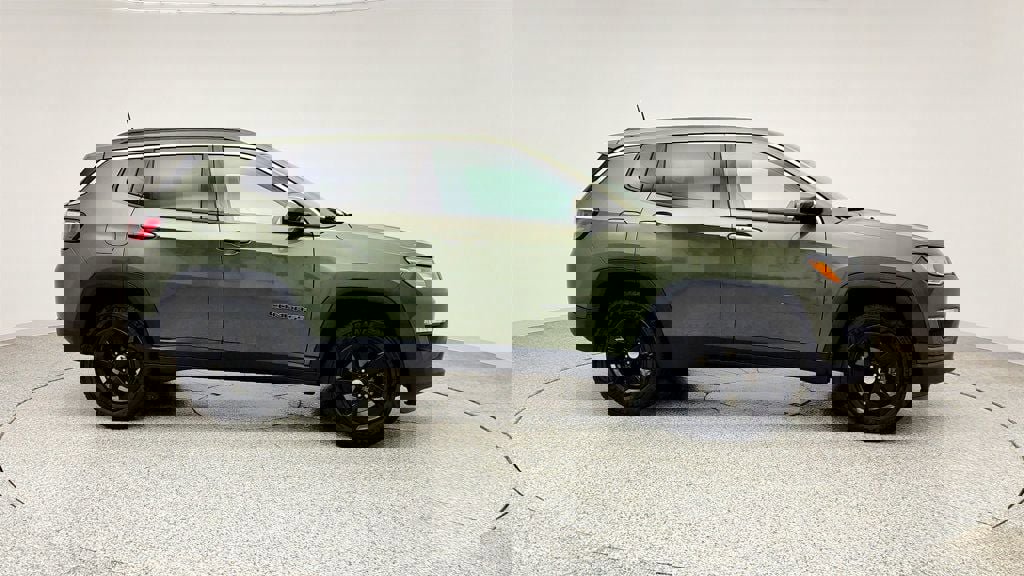 Used 2021 Jeep Compass Latitude w/ Convenience Group image 4