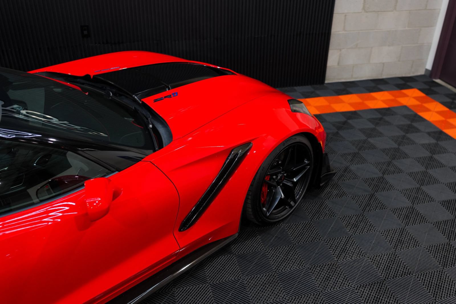 Used 2019 Chevrolet Corvette ZR1 RWD image 25