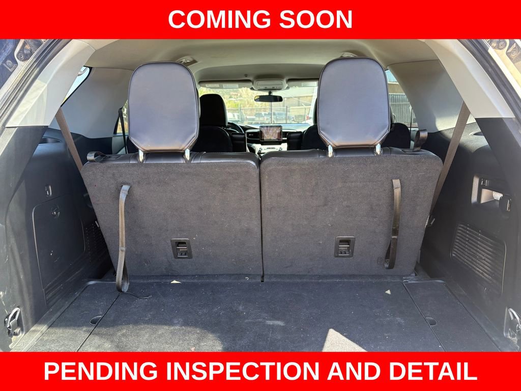 Used 2023 Ford Explorer XLT w/ Equipment Group 202A AWD/4WD image 18