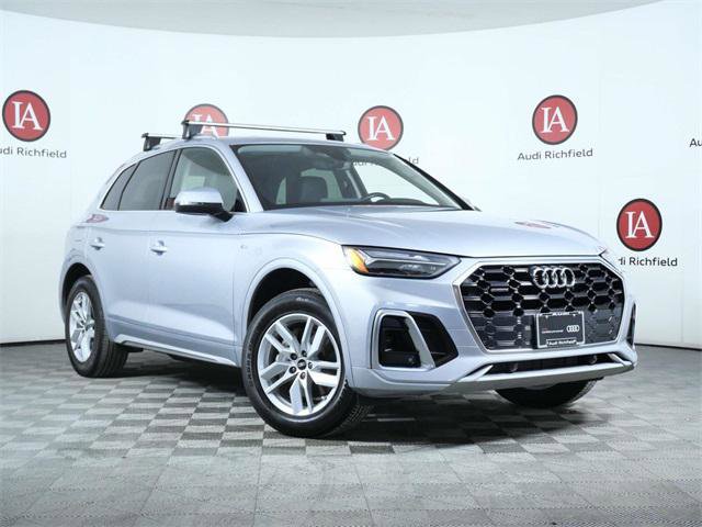 Certified 2023 Audi Q5 2.0T Premium w/ Convenience Package image 1