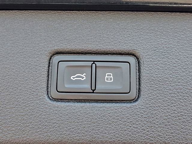 Used 2021 Audi Q7 2.0T Premium image 32