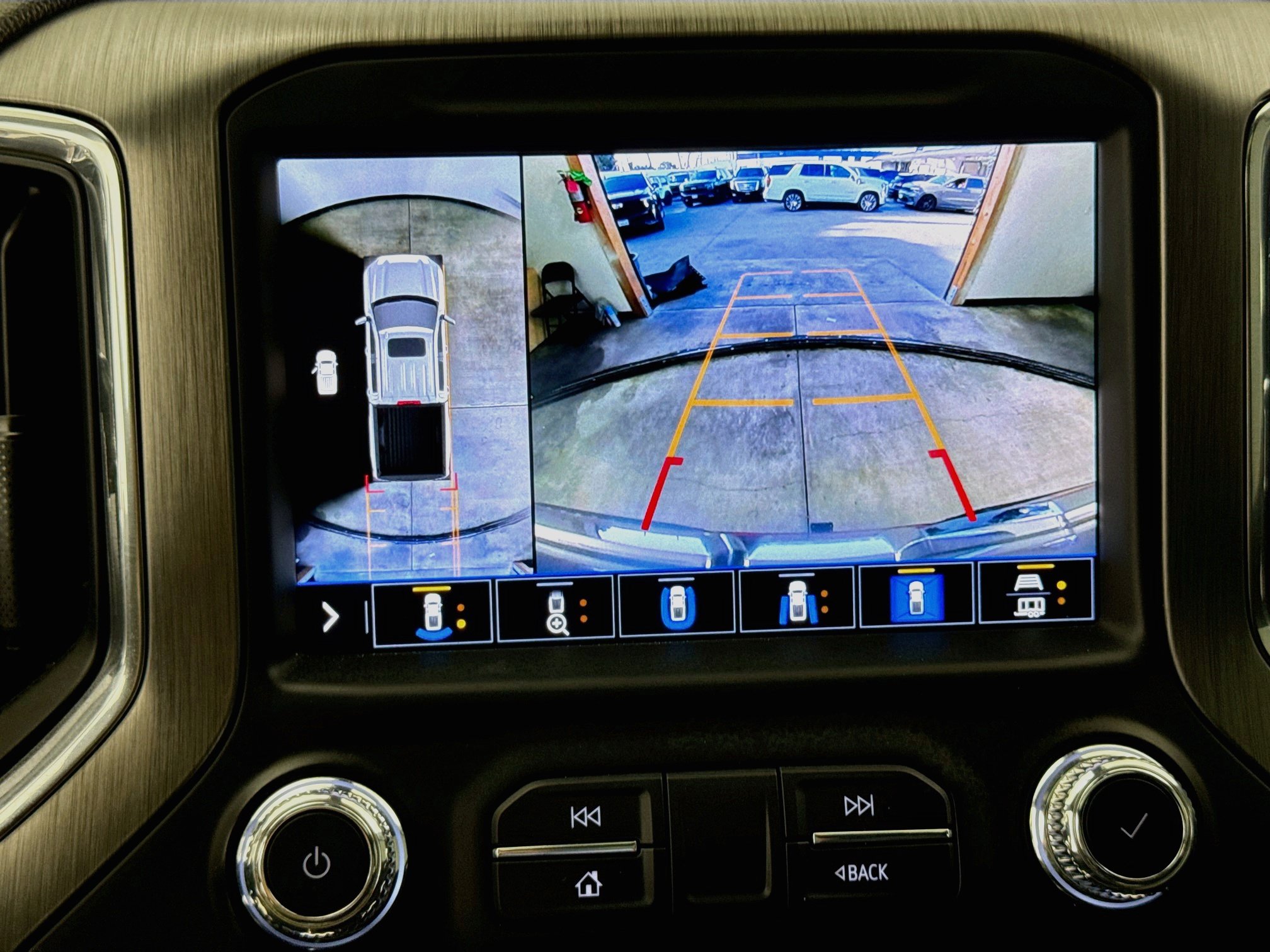 Used 2020 GMC Sierra 1500 Denali w/ Denali Ultimate Package AWD/4WD image 16