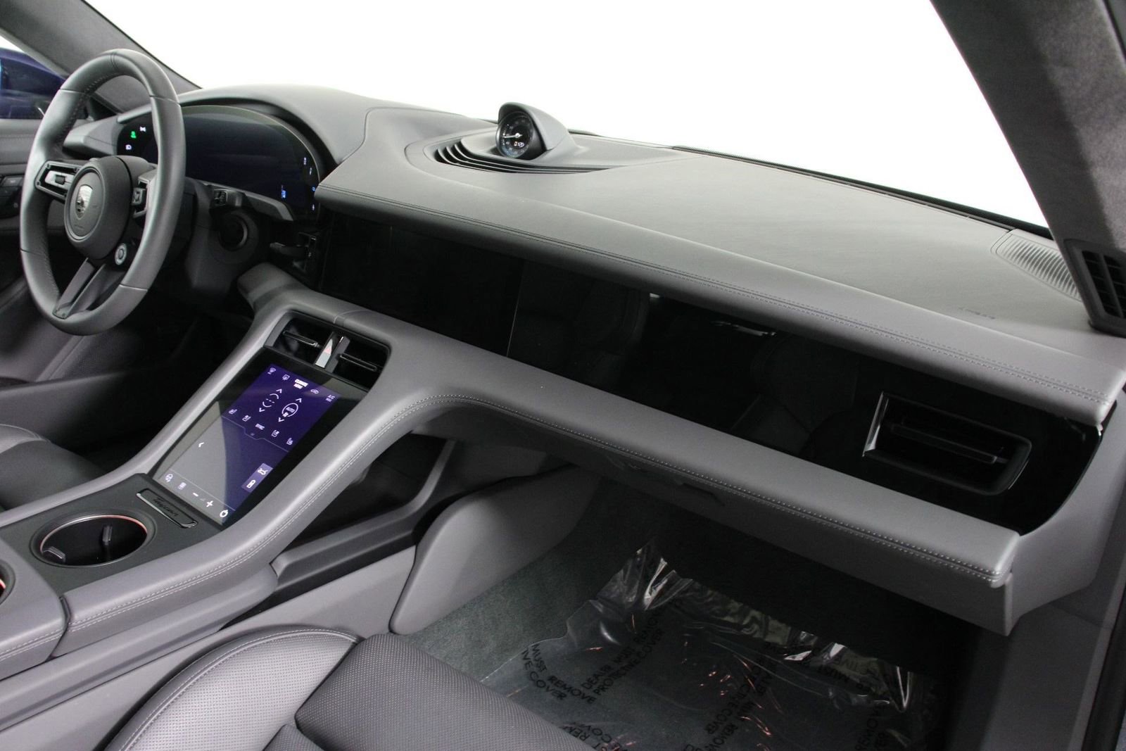 Certified 2025 Porsche Taycan Turbo image 24