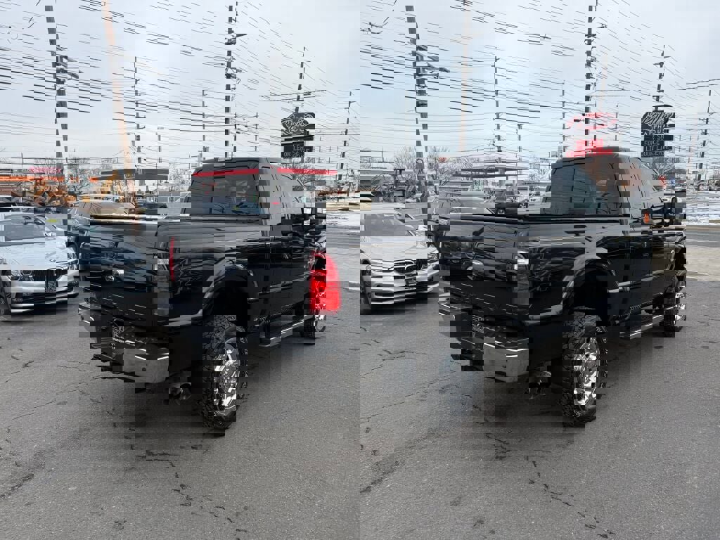 Used 2016 Ford F350 Lariat w/ Chrome Package image 7