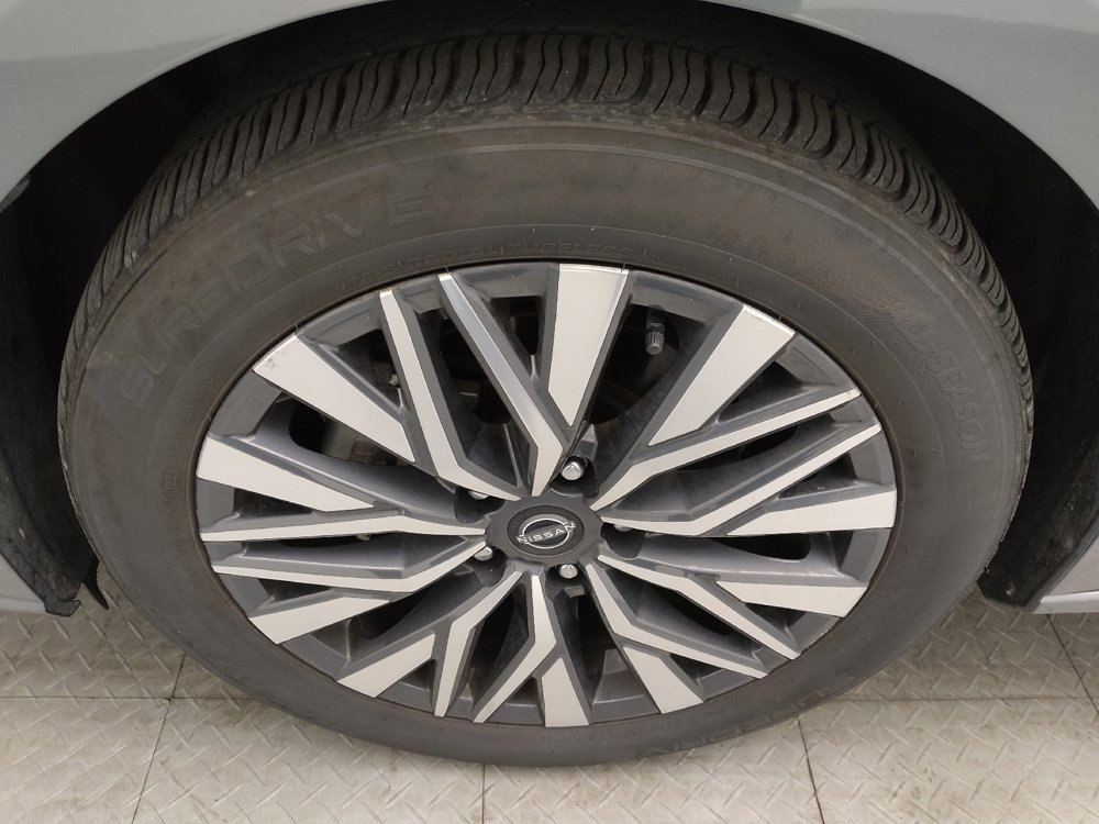 Used 2024 Nissan Altima 2.5 SV image 31
